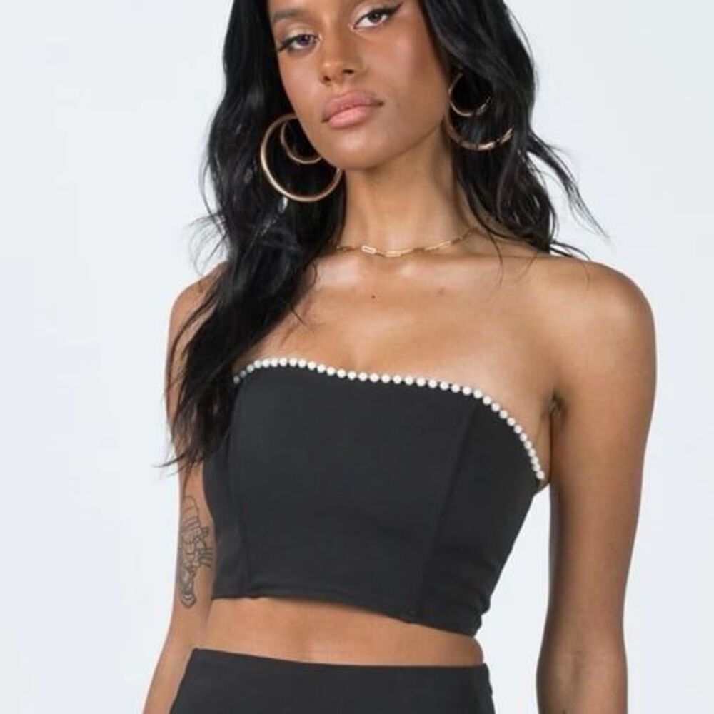 NWT Princess Polly Elevate Pearl lined top